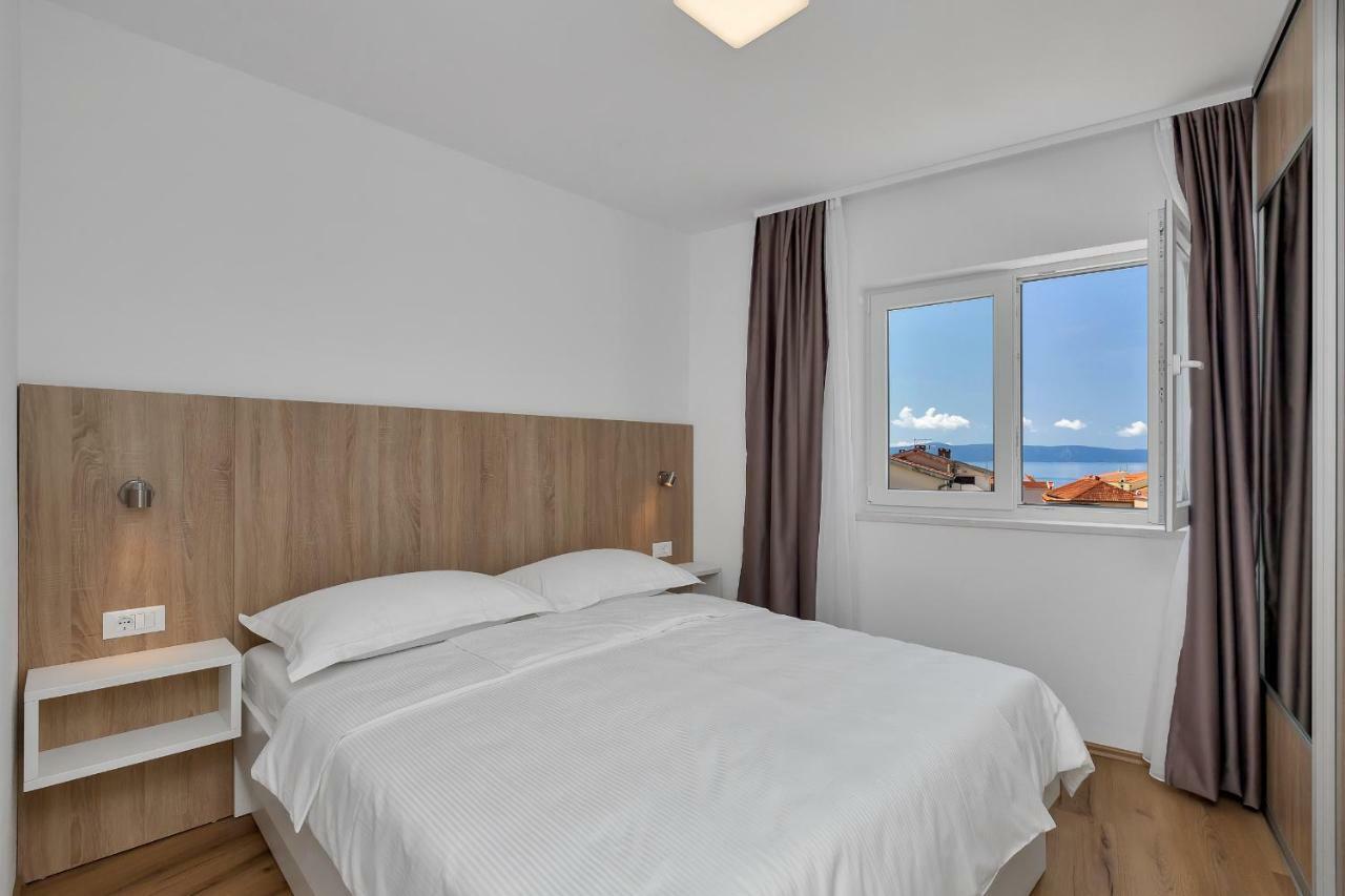 Apartmani Daniela Podgora Exteriör bild