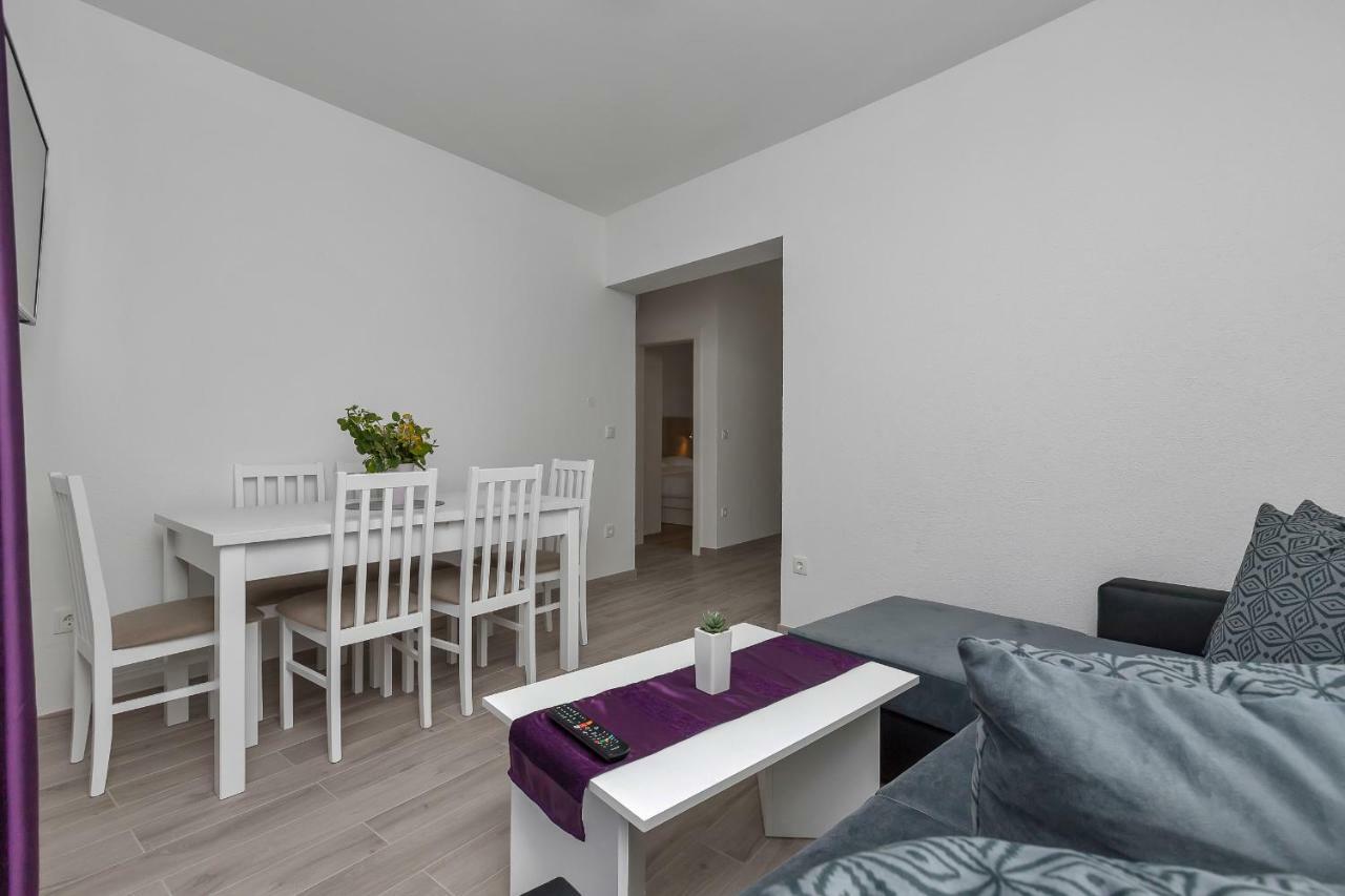 Apartmani Daniela Podgora Exteriör bild