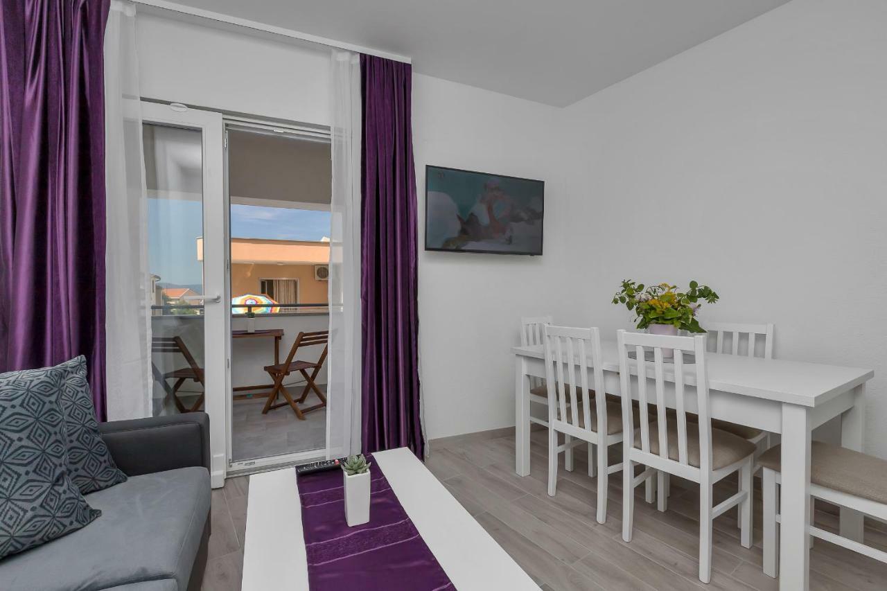 Apartmani Daniela Podgora Exteriör bild